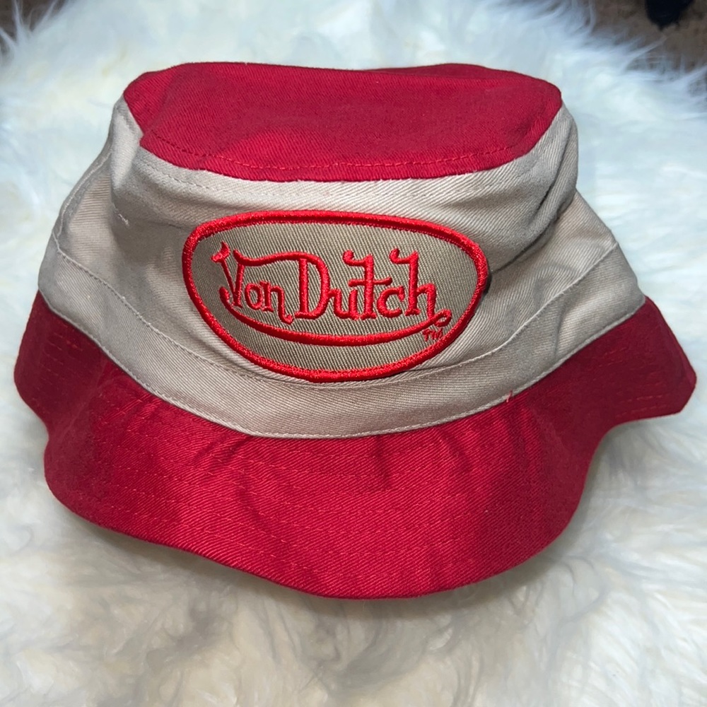 Von Dutch Beige & Red Bucket Hat Size Youth